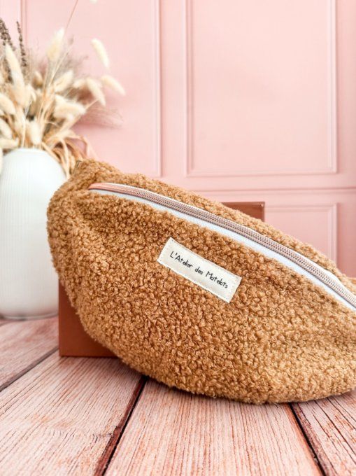Sacs banane adulte en moumoute Camel